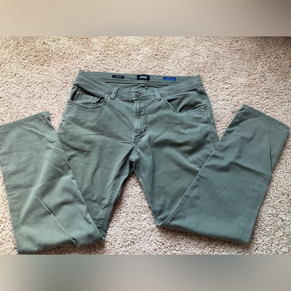 PIONEER Men's Olive Chinos